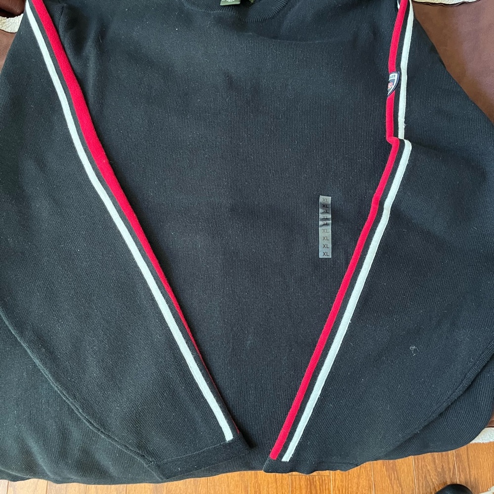 New Crew Neck Eddie Bauer 1920 Sweater. Blue with Red and White Striped Sleeves